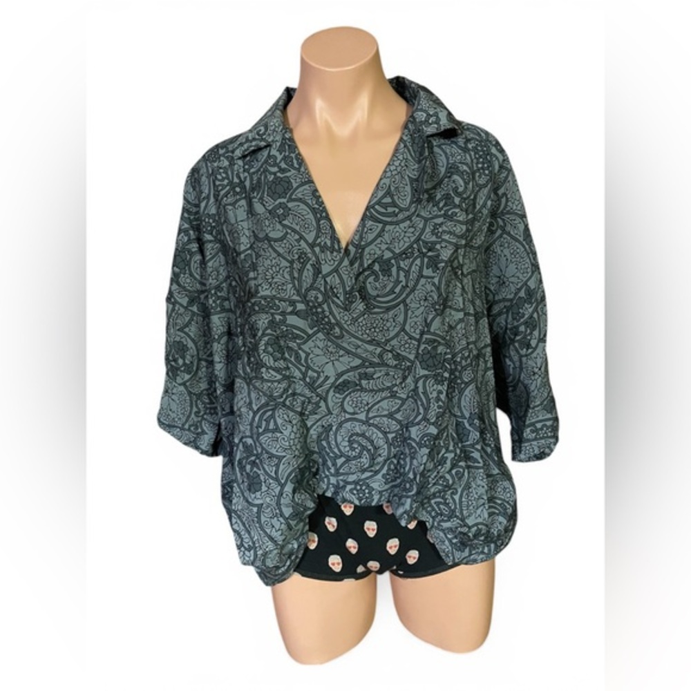 By Anthropologie Small The Dylon Short Sleeve Wide Placket Printed Edition Top